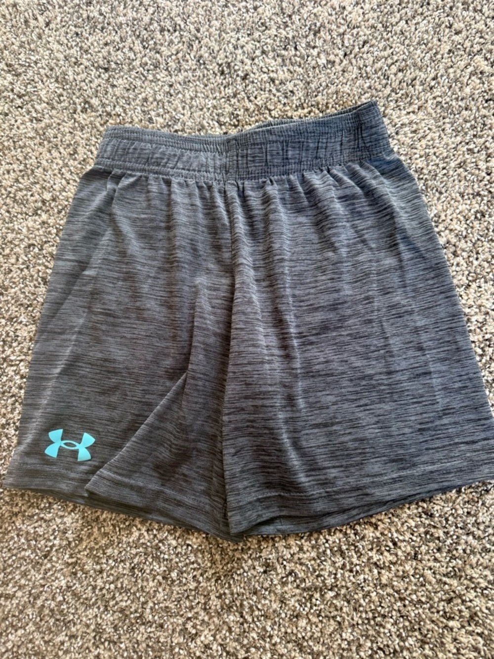 Under Armour Boys Heather Gray Athletic Shorts with Teal Logo Size 5